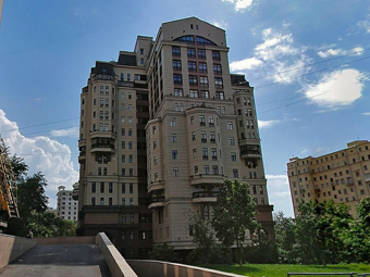 За аренду квартиры в Москве попросили 495 тысяч рублей в месяц